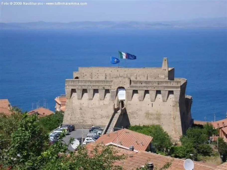 Lägenhet Sweet Liana Un Tuffo Nel Cuore Del Paese Porto Santo Stefano  Italien